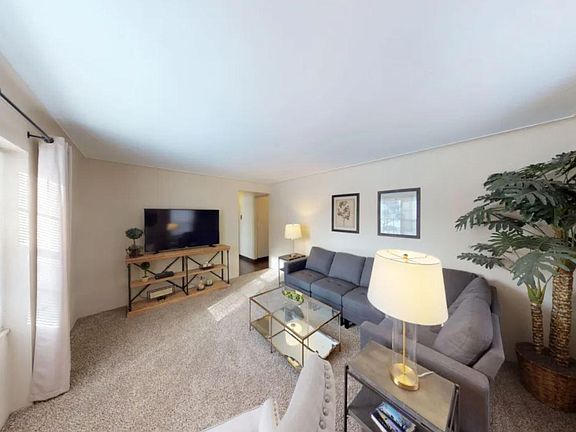 5th image of 212 Dorchester Ave #208-2B