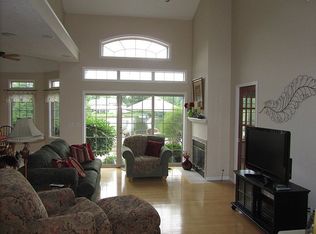 410 River Pointe Dr, Elkhart, IN 46514