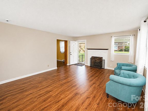 5th image of 232 Hartness Rd