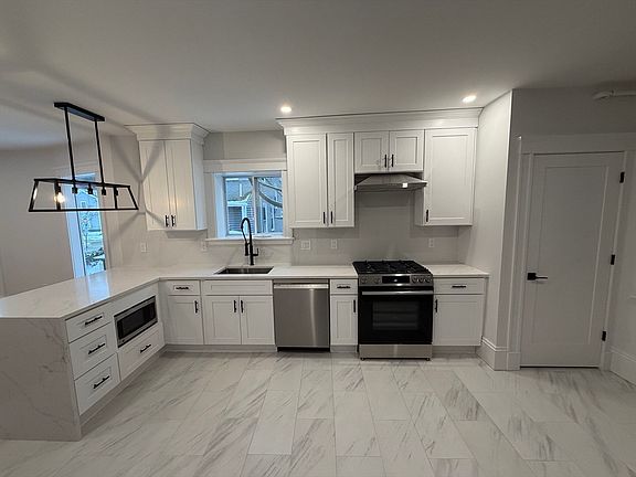 3rd image of 10 Beech St #4