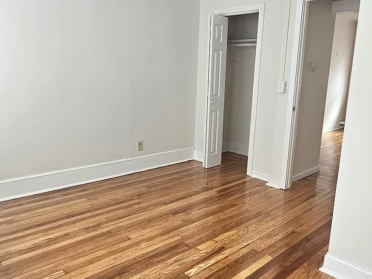 295 Norton St #BO8 — Photo 7