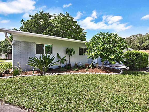 3rd image of 2512 SW Natura Boulevard