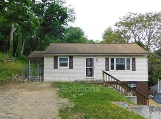 1008 Perry St, Staunton, VA 24401