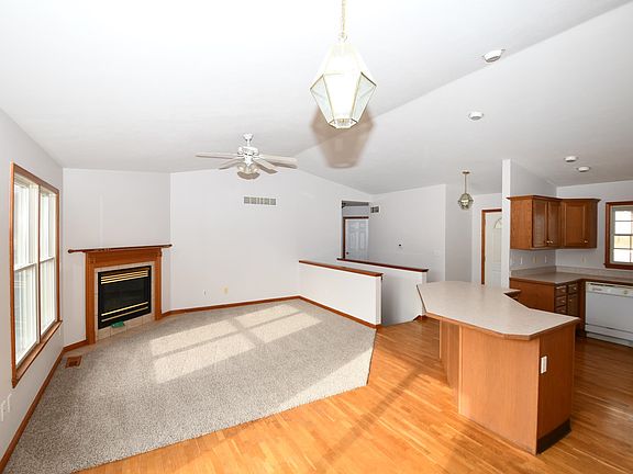 4th image of 20938 W Bend Ct