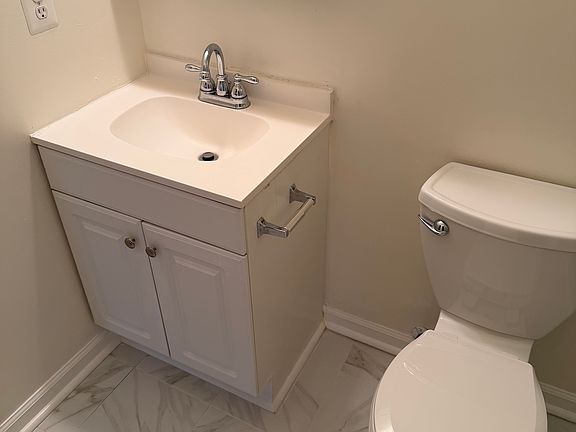 3rd image of 7885 Carla Ct