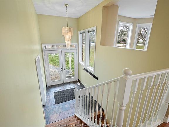 5th image of 5530 Saint Clair Rd #A