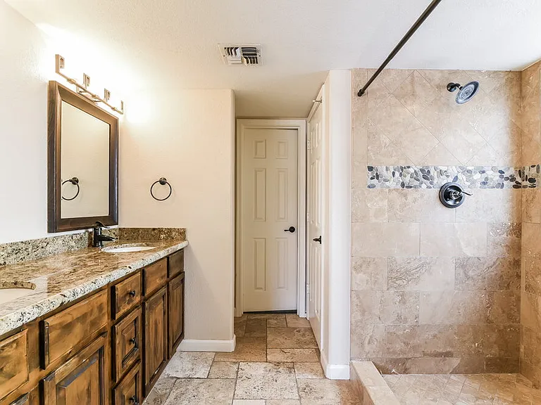 1522 W Del Rio St — Photo 14