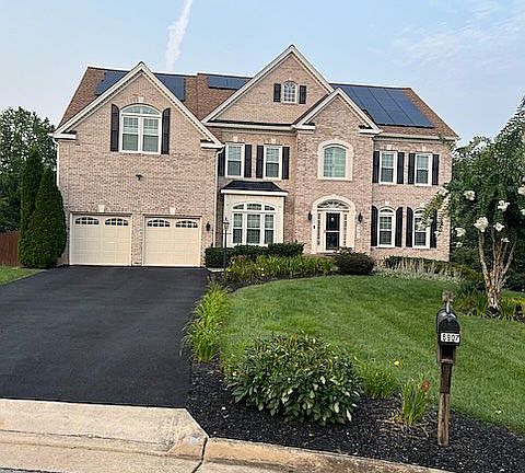 3rd image of 8907 Grist Mill Woods Ct