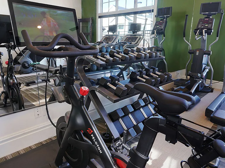 24 HOUR FITNESS