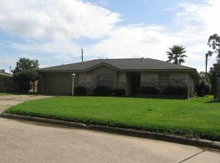 1320 Elsie Ln, Bridge City, TX 77611