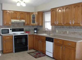 215 River Forest Rd, Evansdale, IA 50707