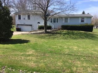 4706 Cottage Rd, Gasport, NY 14067