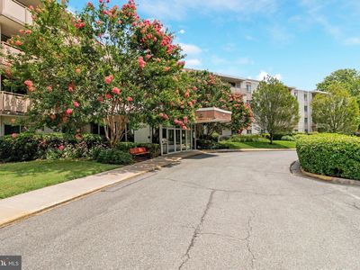 7501 Democracy Blvd APT 414, Bethesda, MD, 20817