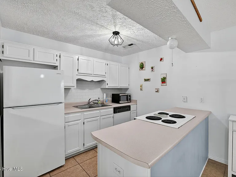 315 Tangle Oaks Ct SE — Photo 16