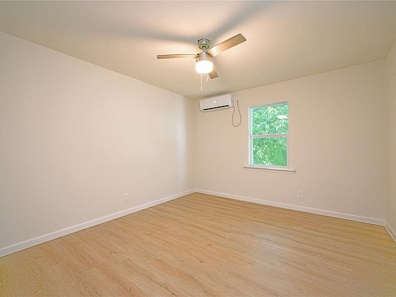 4th image of 912 Church St #11506324