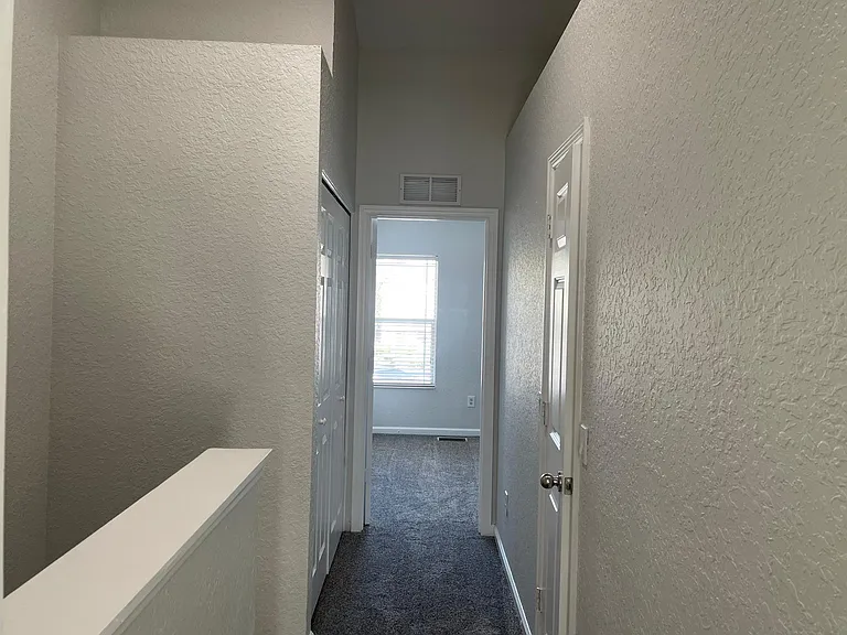 4441 SW 49th Ave — Photo 17