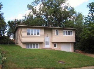 3218 SW 33rd Ter, Topeka, KS 66614