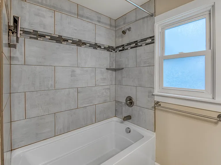 7006 SE 66th Ave #1 — Photo 13