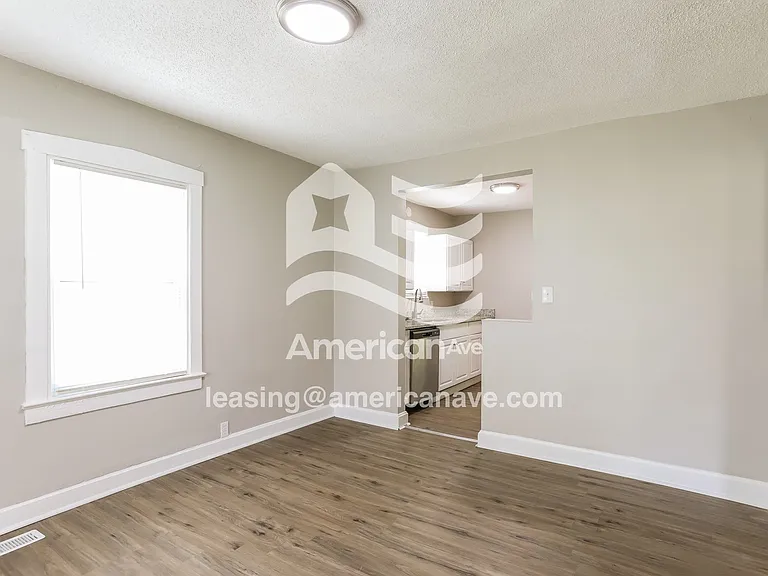 731673_013_bedroom_12699388.jpg
