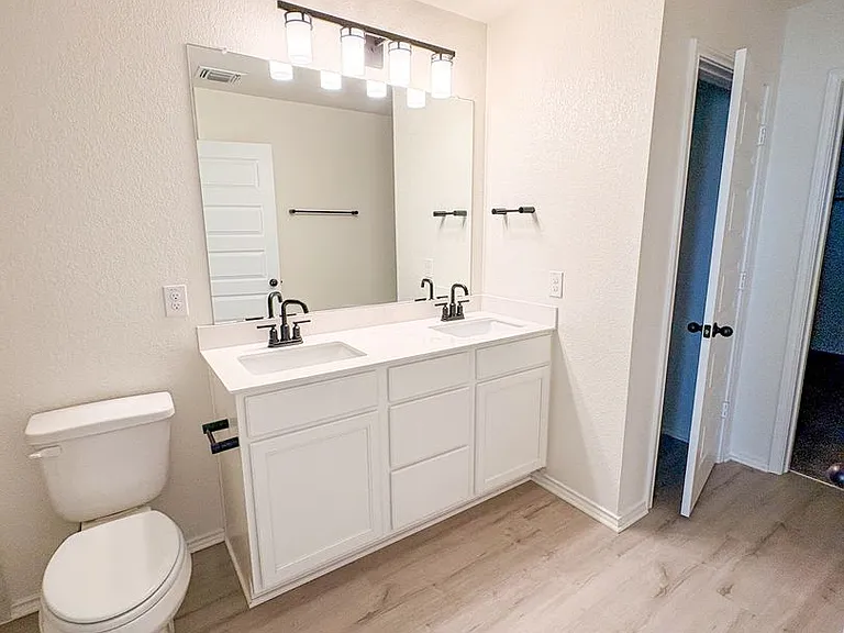 229 Barbary Coast Ln — Photo 18