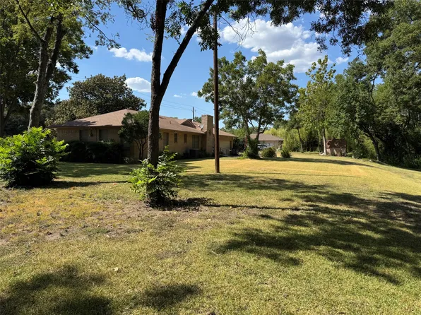 1620 N Houston School Rd, Lancaster, TX 75134
