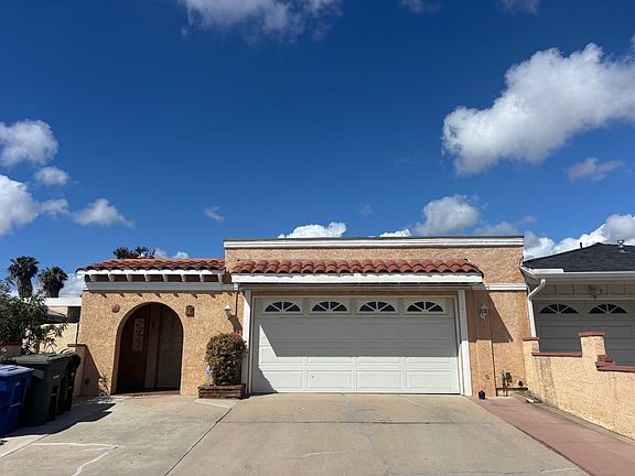 2nd image of 79 Suzanne Ln