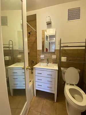 Rented by Compass | media 4