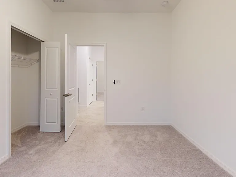 15888 Honey Suckle St — Photo 18