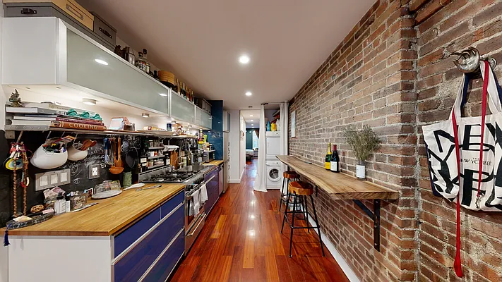 Rented by Douglas Elliman | media 7