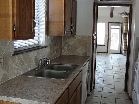 2nd image of 3104 Voss Dr APT A