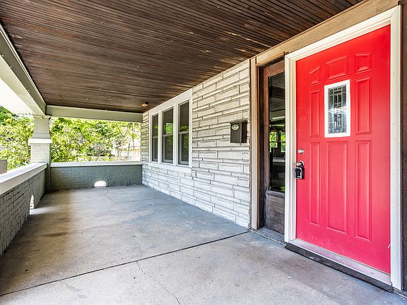 2nd image of 1170 Reid Pl