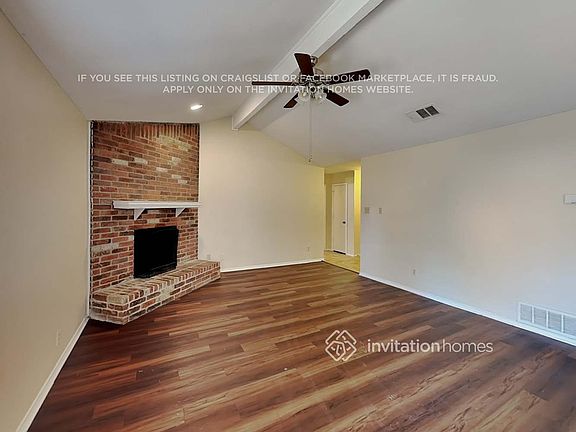 4th image of 1229 N Creek Dr