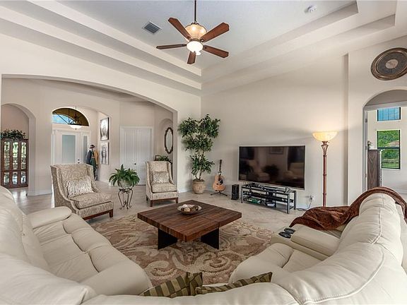 4th image of 5637 SW Peach Palm Pl