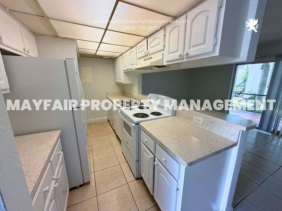 1st image of 4521 Treehouse Ln