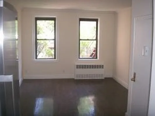 Rented by Icon Realty Management | media 9