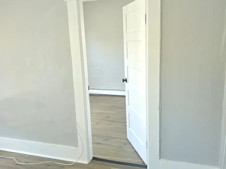 497 Maple St #1/2 — Photo 6