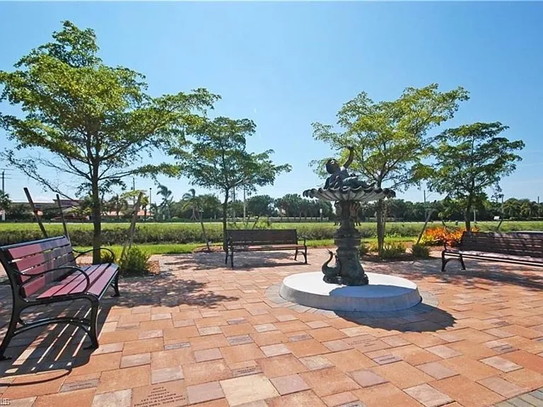 185 Grand Oaks Way #R-206 — Photo 2