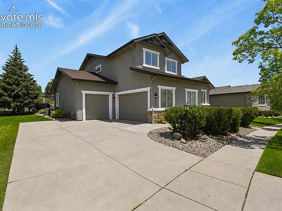 3rd image of 2512 Willow Glen Dr
