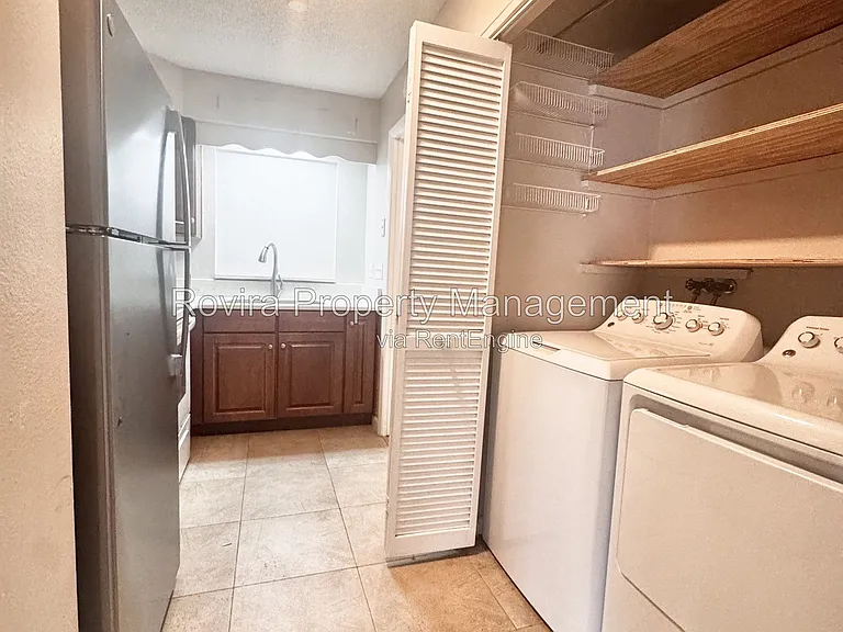 1340 Anderson St #1350 — Photo 6