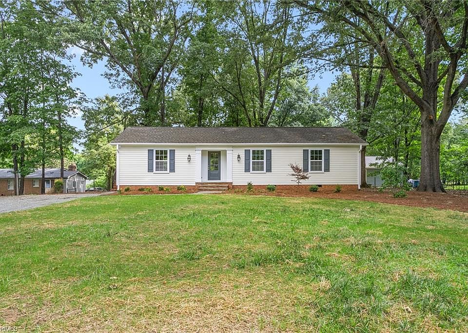 1st image of 4611 Rosemary Dr