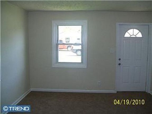 4th image of 432 Robinson Dr