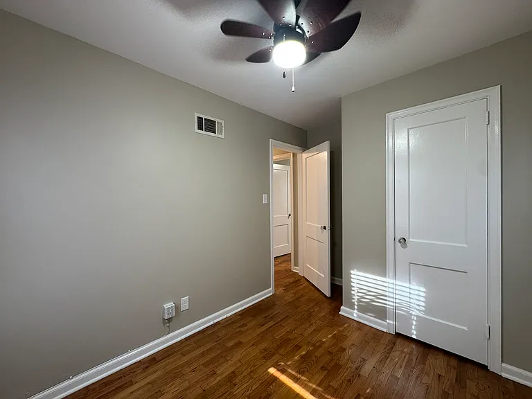 934 SW Anderson Ter — Photo 17