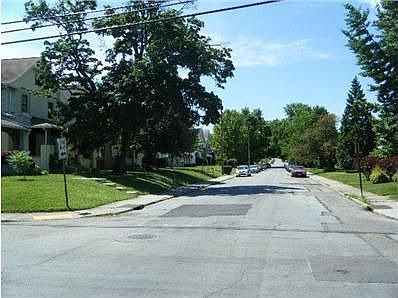 3rd image of 108 Illinois Ave