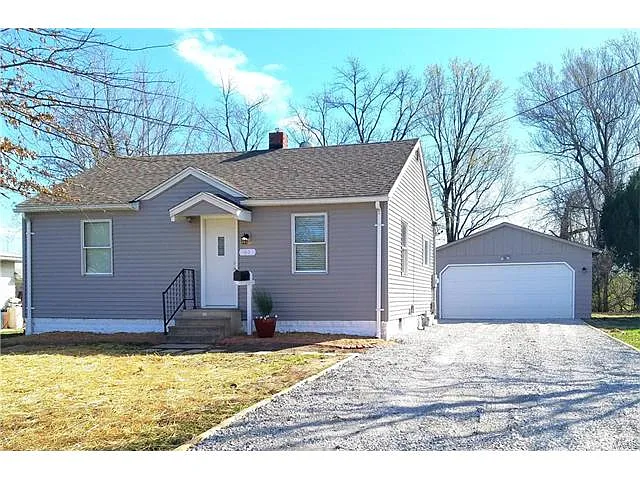 61 N Lincoln Ave photo 1