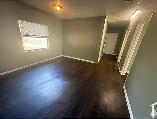 836 Martin L King Jr Ave — Photo 7