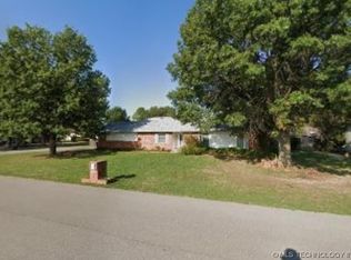 8314 S Gardenia Ave, Broken Arrow, OK 74011
