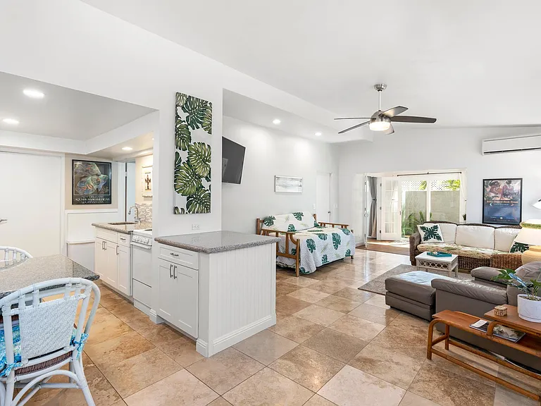 516A N Kainalu Dr — Photo 1