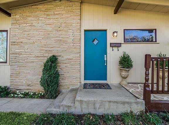 3rd image of 2947 Marys Ln