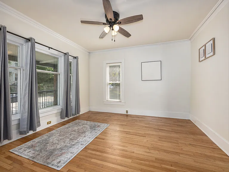 44 Grove St NE — Photo 4