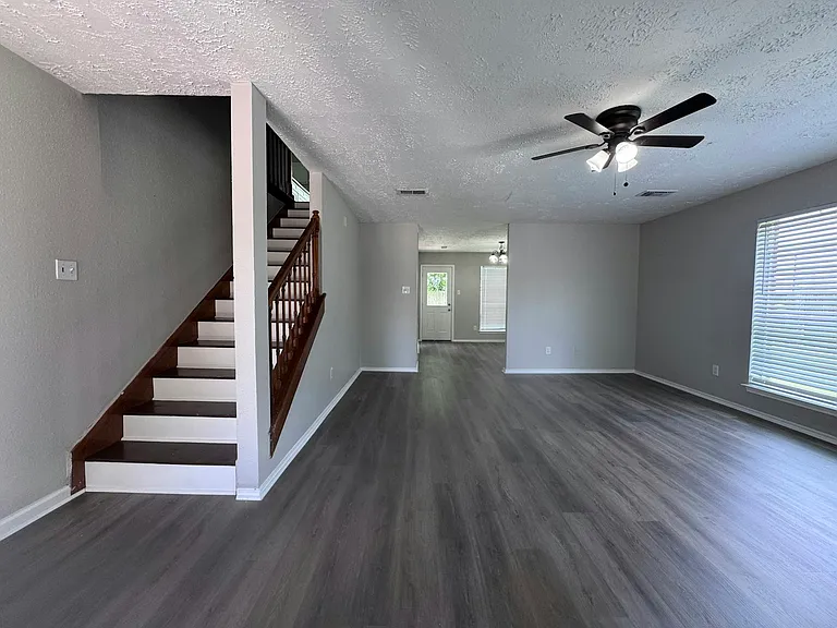 12303 Glenmeadow Dr — Photo 2